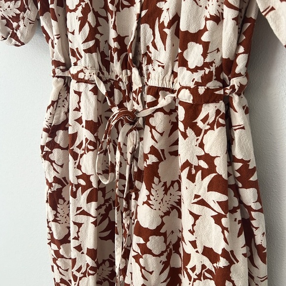 Universal Thread Floral Women’s Romper Large - Picture 6 of 11